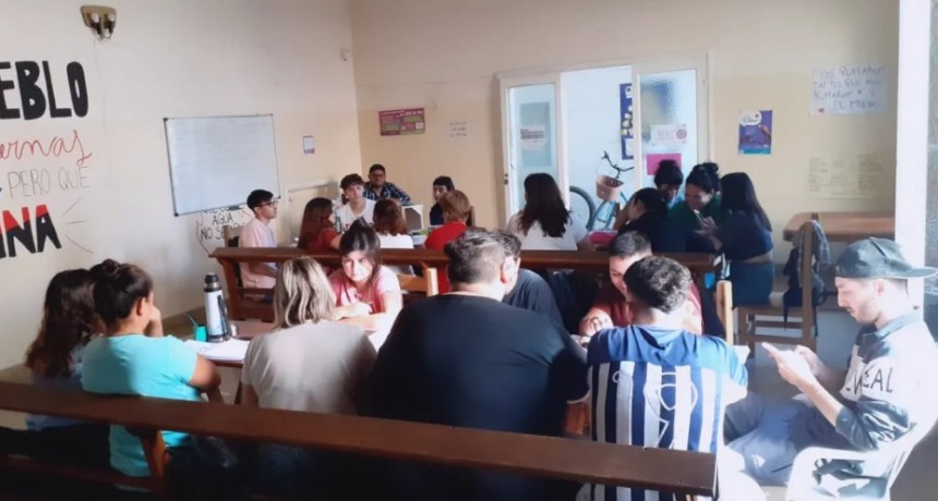 Abrió la inscripción del Programa Fines y habrá 25 comisiones 