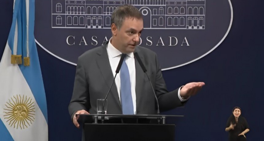 Adorni: “No hay ningún funcionario a quien aplicarle la guillotina”