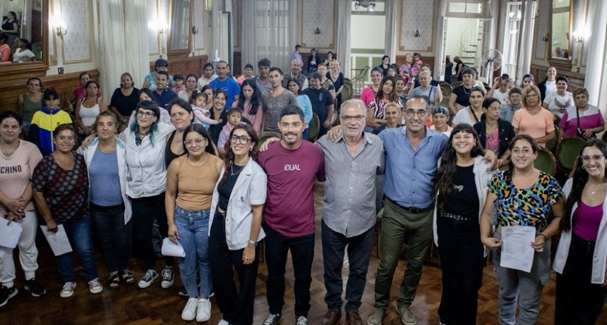 Azul: cien familias recibieron materiales para la refacción de sus viviendas