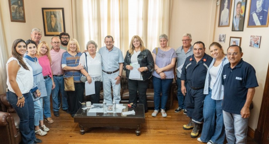 Benito Juárez: el Municipio entregó aportes económicos a instituciones locales