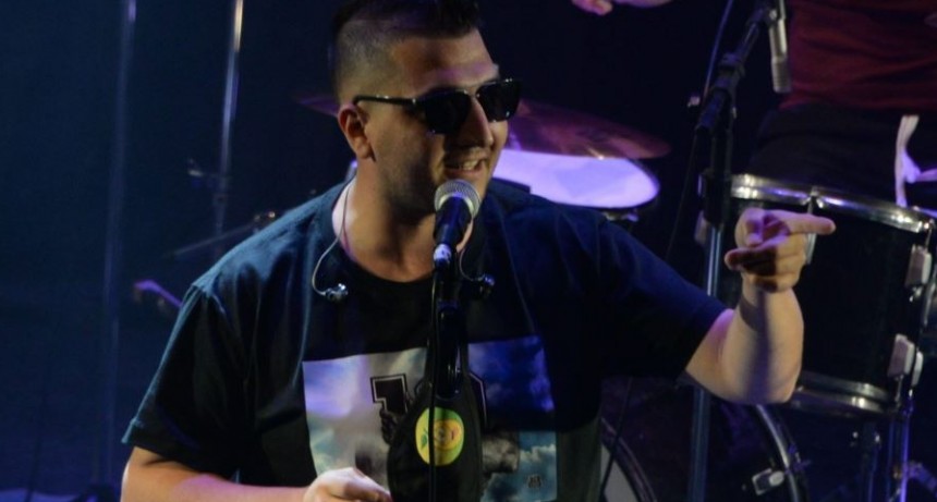 Palpitando la Fiesta del Ternero, Lima Limón pasó por los estudios de Radio Olavarría
