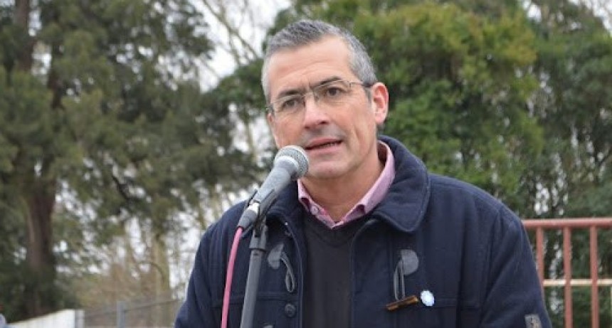“Desdoblar las elecciones en la Provincia permitiría discutir otros problemas”