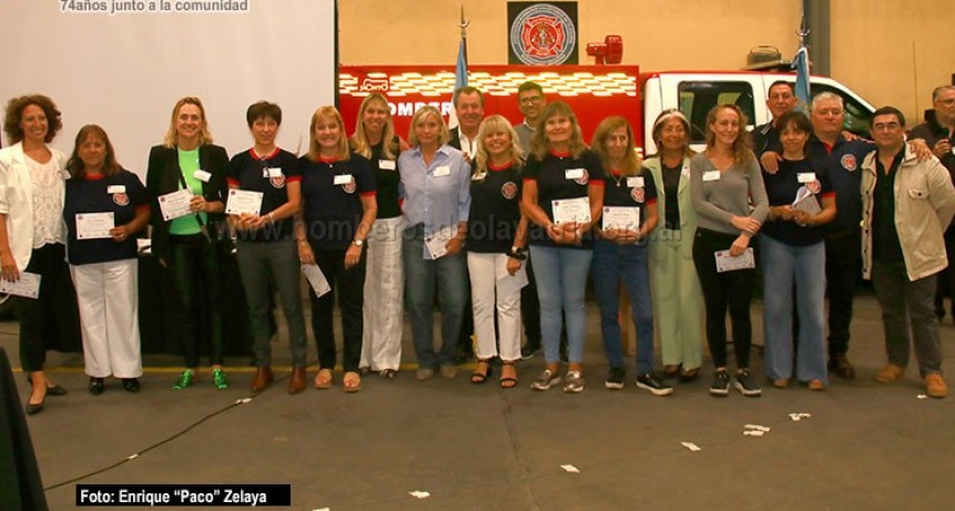 Desayuno y homenaje en Bomberos por el Día de la Mujer