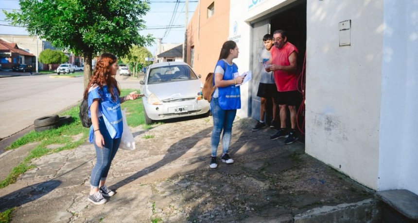 El Municipio puso en marcha un dispositivo puerta a puerta por los barrios más afectados