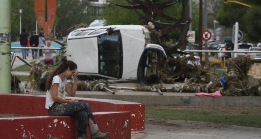 Milei decretó tres días de duelo por las víctimas del temporal en Bahía Blanca
