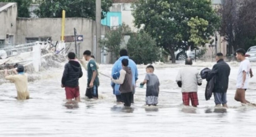 Bahía Blanca: con farmacias afectadas por el temporal pero sin faltantes de medicamentos