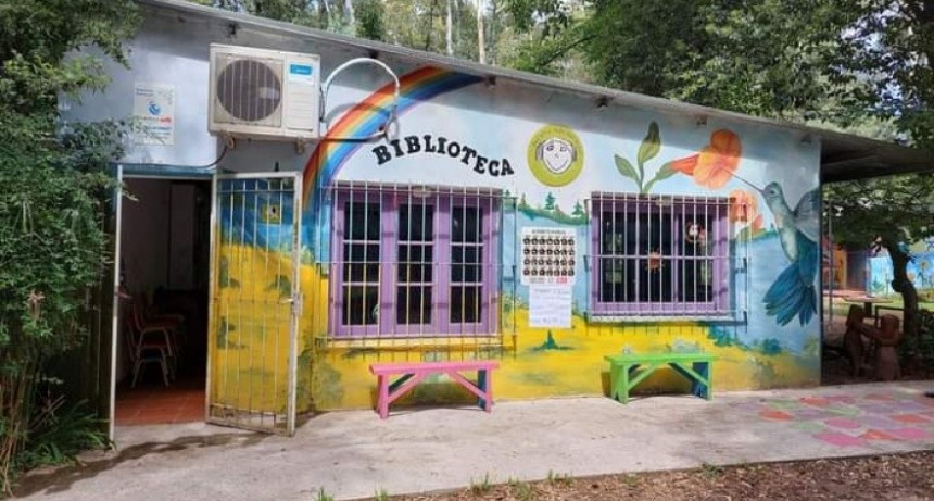 La Biblioteca Del Otro lado del árbol celebra 13 años