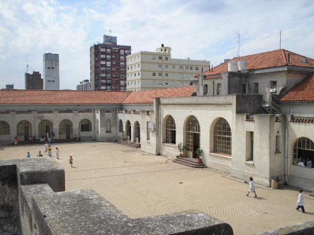 Desde el Consejo Escolar se trabaja en la Escuela Secundaria 10 por presencia de roedores