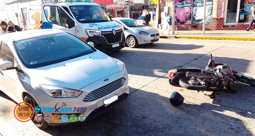 Una menor y una mujer con heridas leves tras colisión