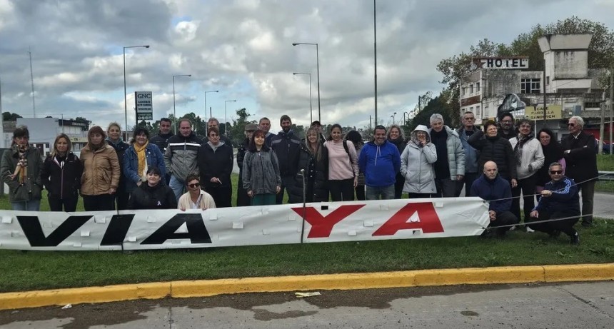 Azul: Nueva manifestación por mantenimiento y autovía en la Ruta 3