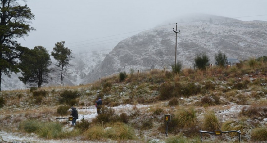 Volvió la nieve a la Comarca y a la región de Sierra de la Ventana