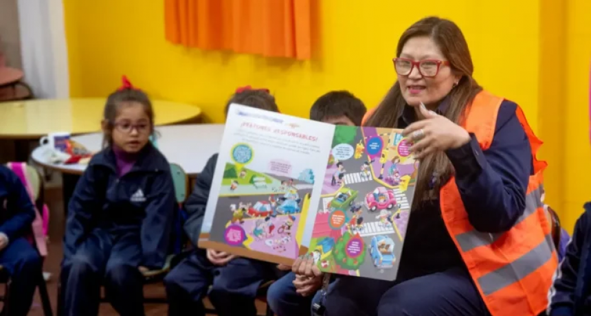 El gobierno eliminó las jornadas obligatorias sobre educación vial y violencia de género en escuelas 