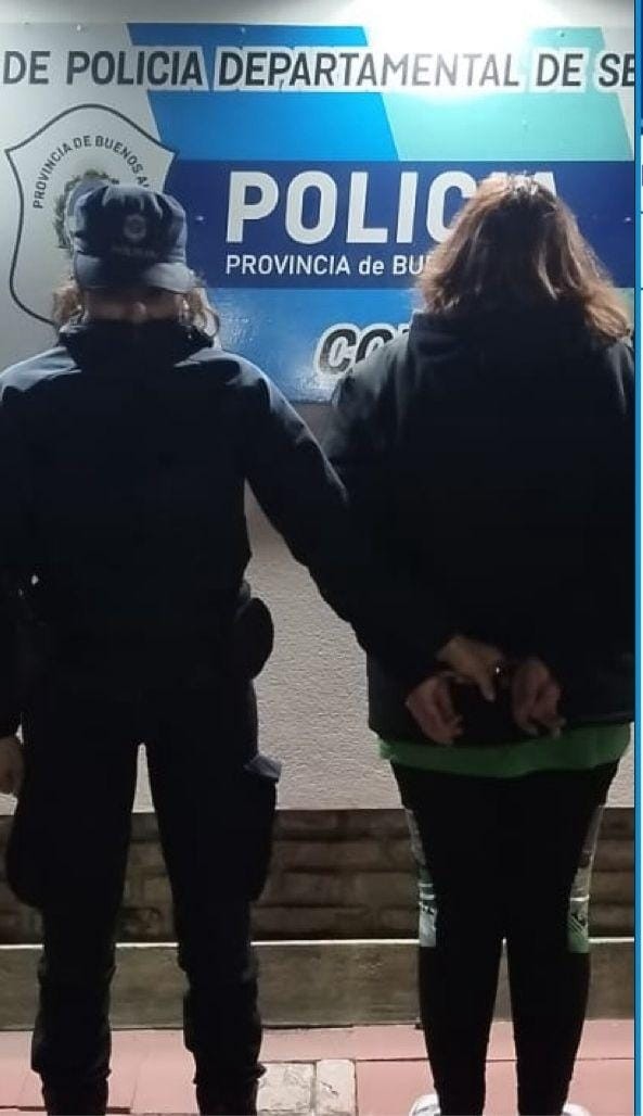 Aprehendida tras intento de hurto en un supermercado