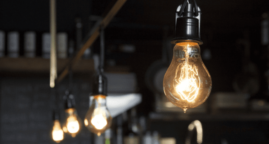 El Gobierno amplió el consumo subsidiado de luz a usuarios que no tienen acceso al gas