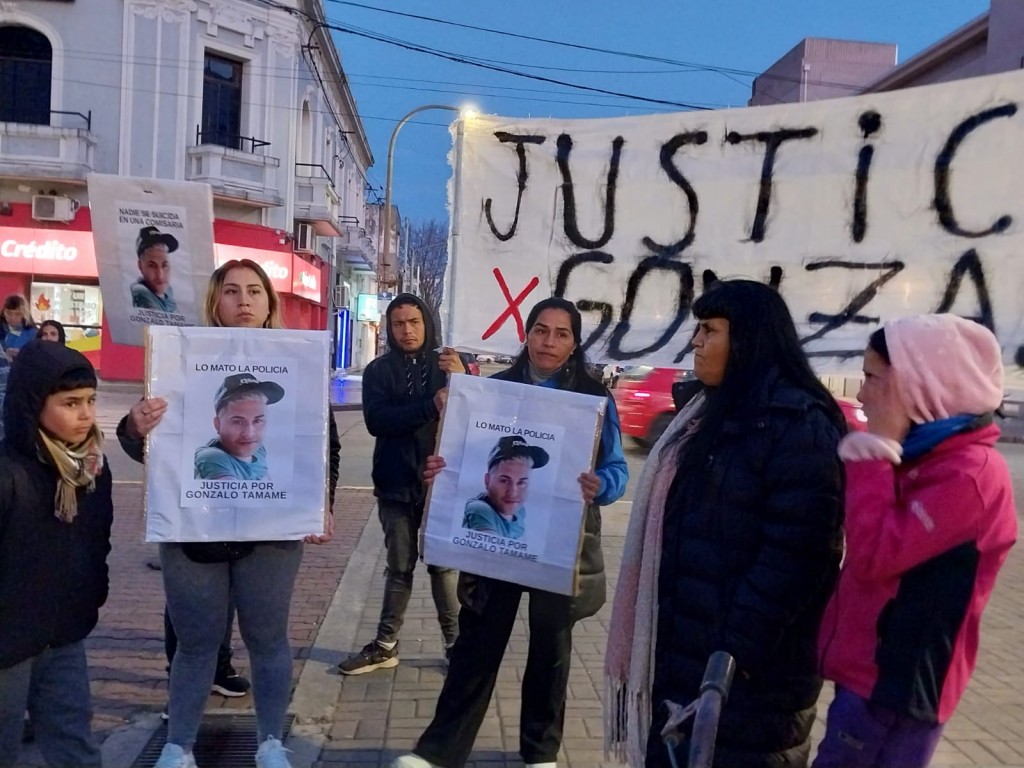 Movilización en pedido de justicia por la muerte de Gonzalo