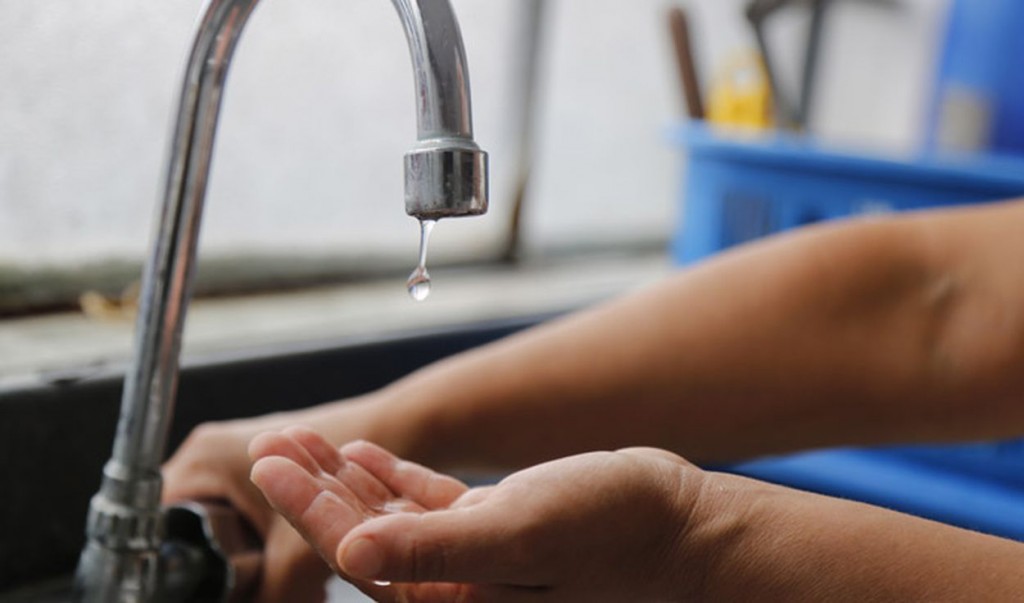 Corte de energía afectó diversos barrios y aún persiste en la zona de pozos de agua
