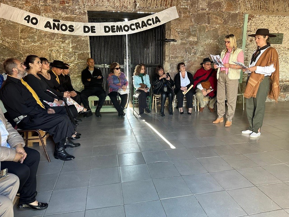 Las Escuelas Primaria y Secundaria de la Unidad N°2 festejaron el Día de la Tradición