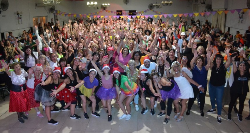 Exitosa fiesta de cierre de año de Programas de Deportes para personas adultas