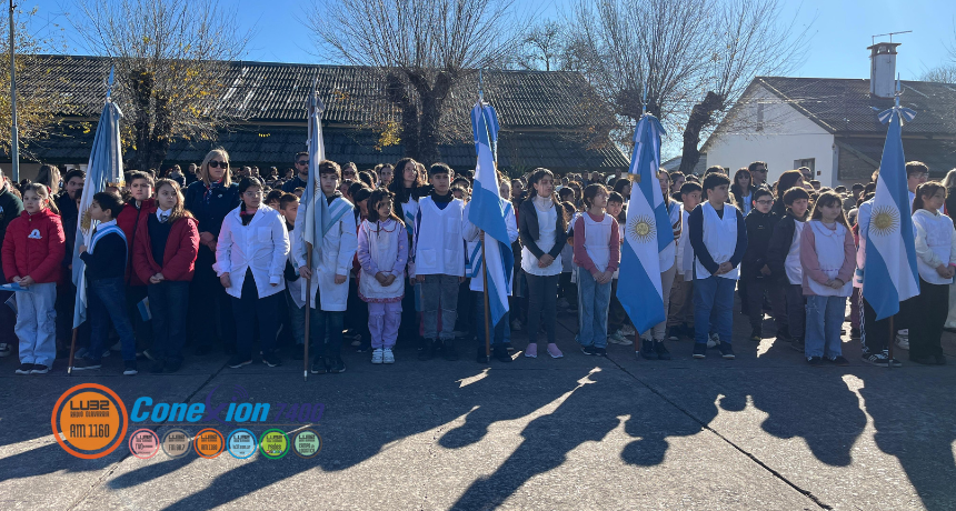 Emotivo acto por el Día de la Bandera