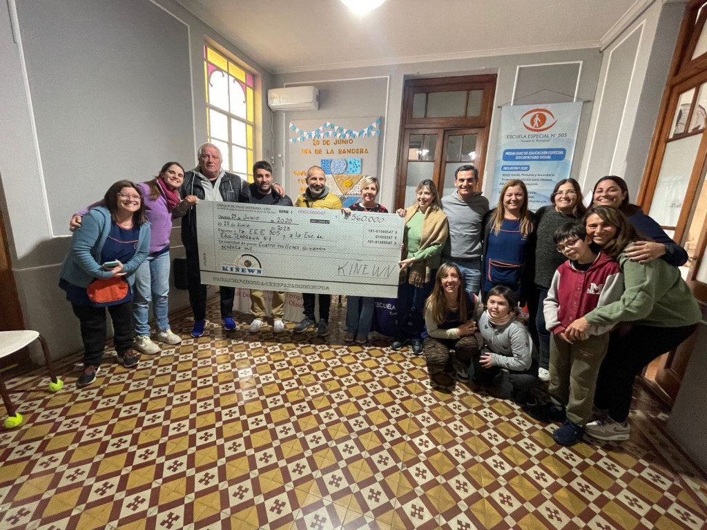 El grupo Kiñewn entregó el dinero recaudado en la 15° edición de su prueba ciclista