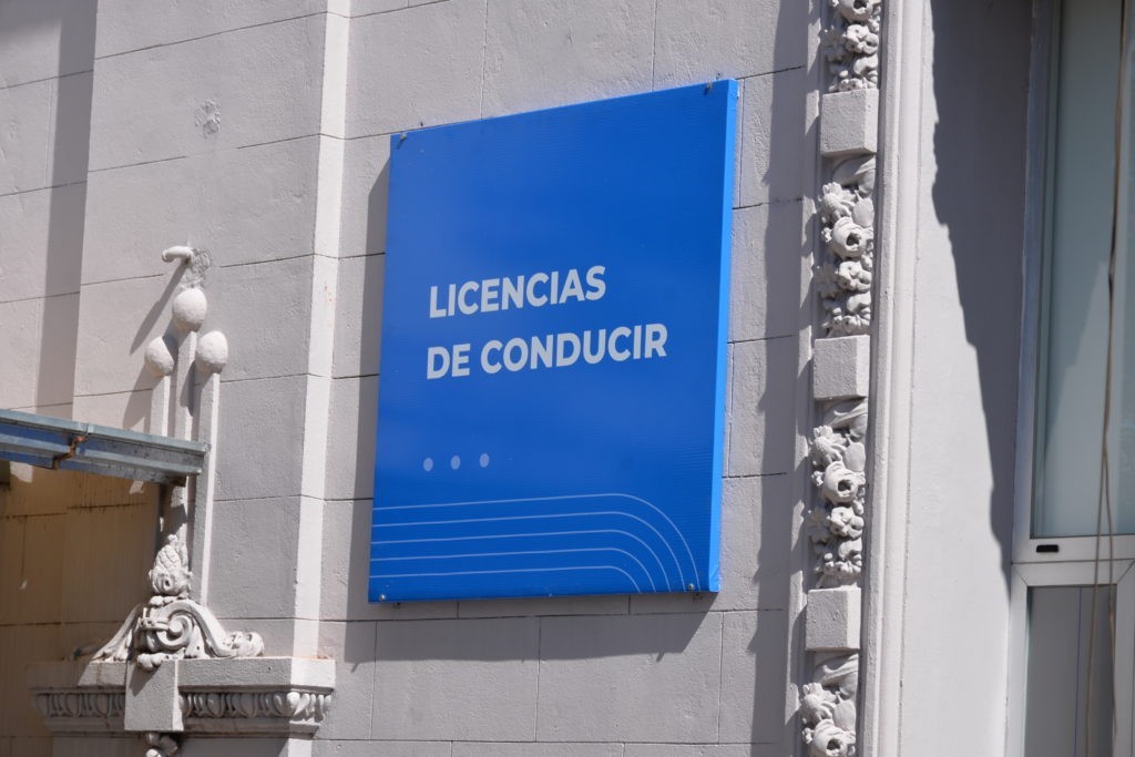 Inician causa penal por carnets encontrados en la vía pública