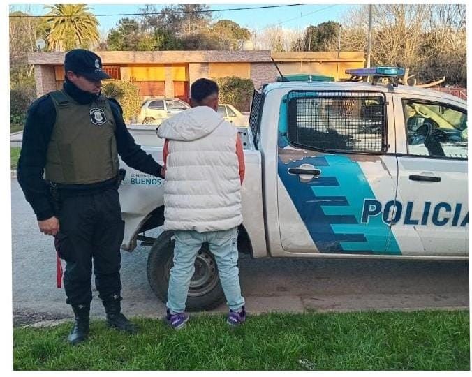Un joven fue aprehendido por violar una orden de restricción de acercamiento