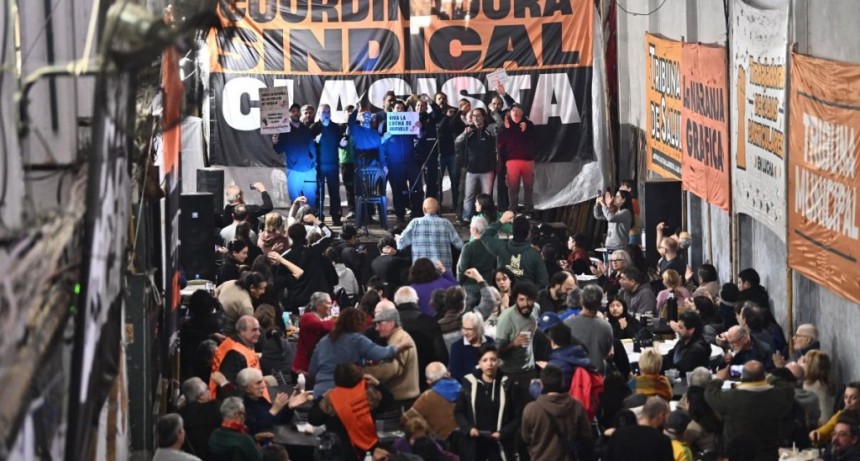 FIT-U: 'Derrotar al régimen de Milei, claramente delimitados de Kicillof y el peronismo'