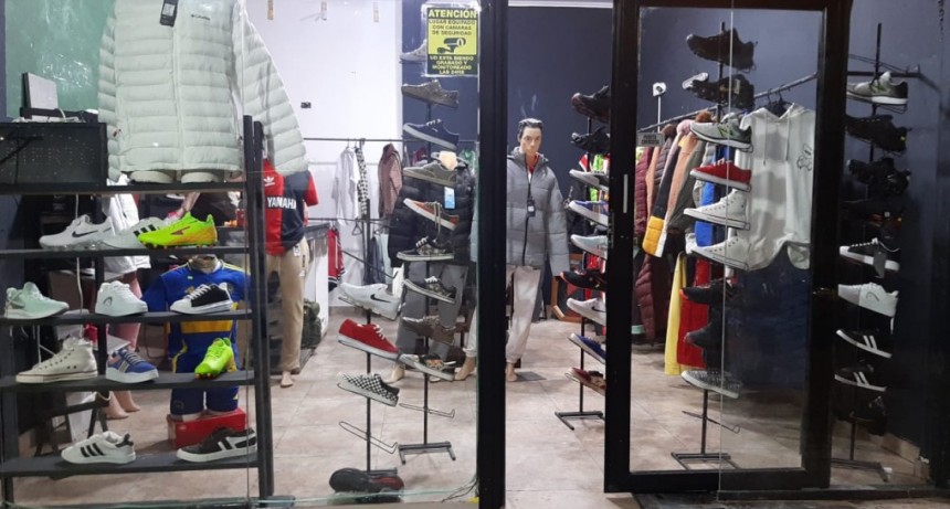 Robaron un comercio en Av. Pringles