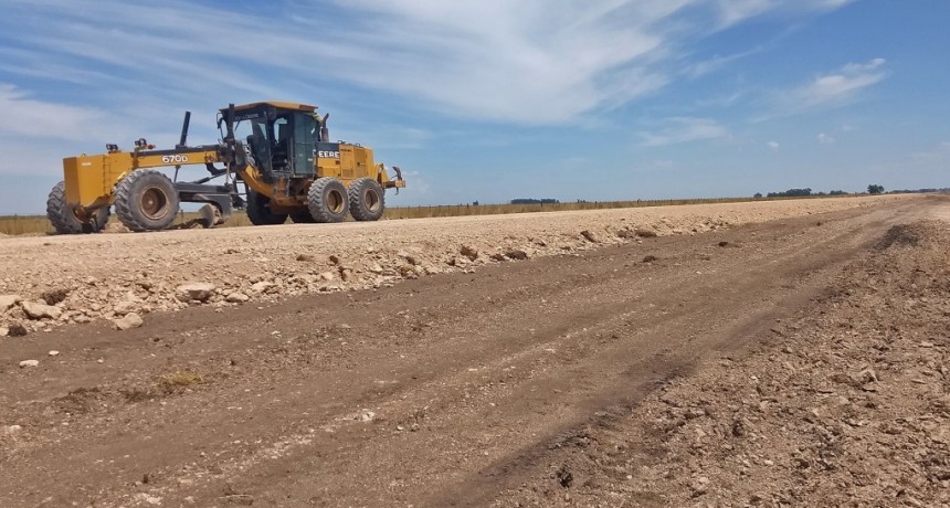 Caminos rurales: suman licitaciones para alquiler de equipos y camiones