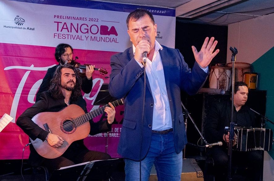 Hernán Bertellys: 'La música me atravesó desde chiquito'