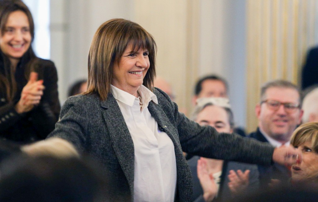 Bullrich a Seguridad y Barra a la Procuración